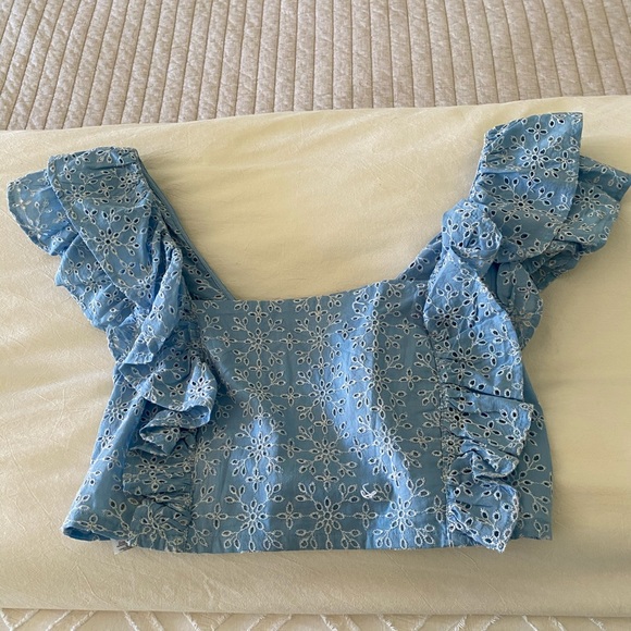 BCBGeneration Blue Eyelet Ruffle top and short set - Picture 5 of 6